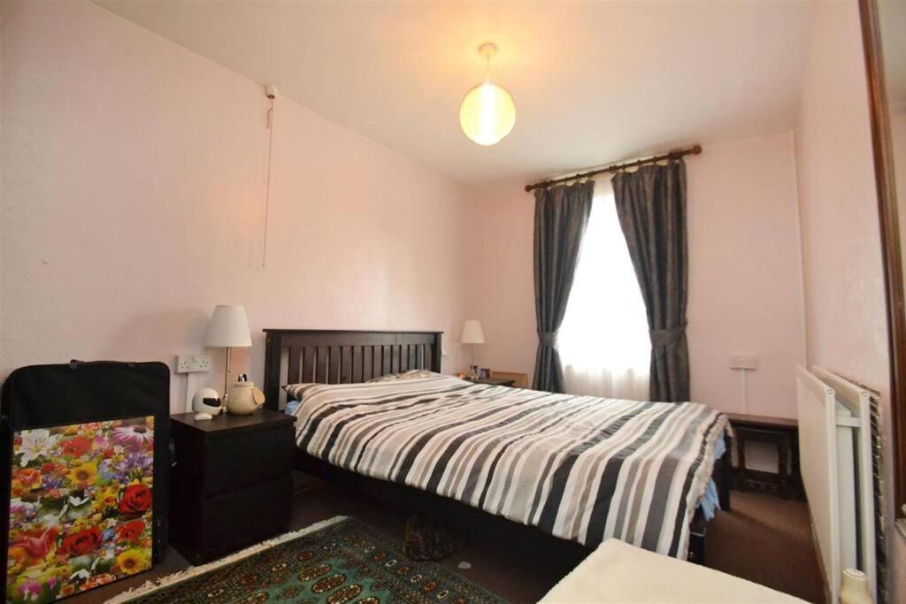 Lovely One Bed Apartment To Rent London Exterior photo